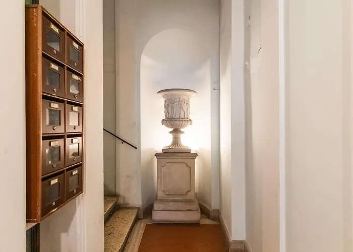 Piazza Mattei Terrace | Romeloft * Rom